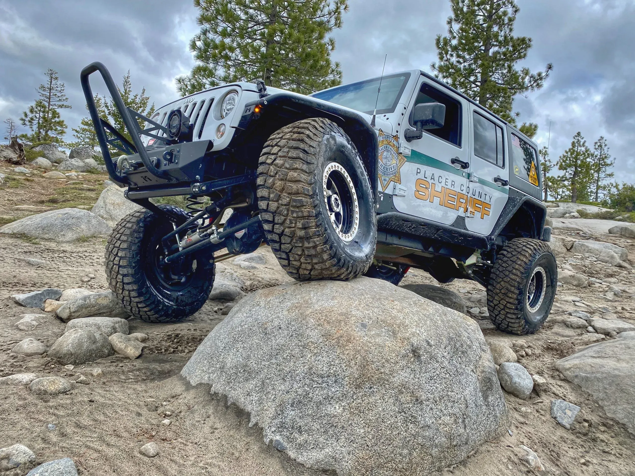 BFGoodrich-Mud-Terrain-Tires-on-Patrol-Jeep-1-scaled.webp